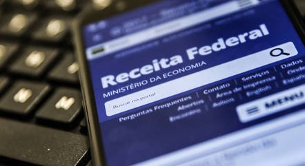 Reforma Tributária: GOVERNO PROPÕE ISENTAR IR DE QUEM RECEBE ATÉ R$ 2.500 POR MÊS