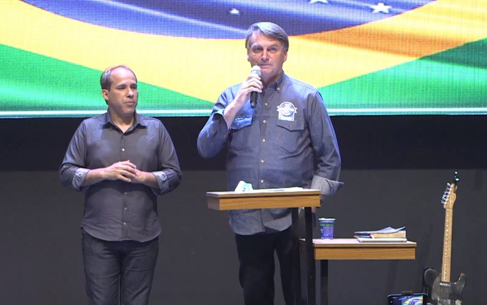 Brasil: BOLSONARO USA TABELA DE SERVIDOR DO TCU PARA JUSTIFICAR TRATAMENTO PRECOCE