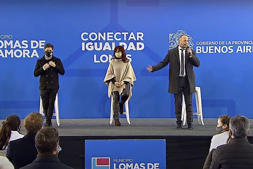 Política: ARGENTINA. CRISTINA KIRCHNER APUNTÓ A “LOS QUE CONTRAJERON LA DEUDA” Y PIDIÓ UN ACUERDO “PARA VER CÓMO HACEMOS PARA PAGAR”