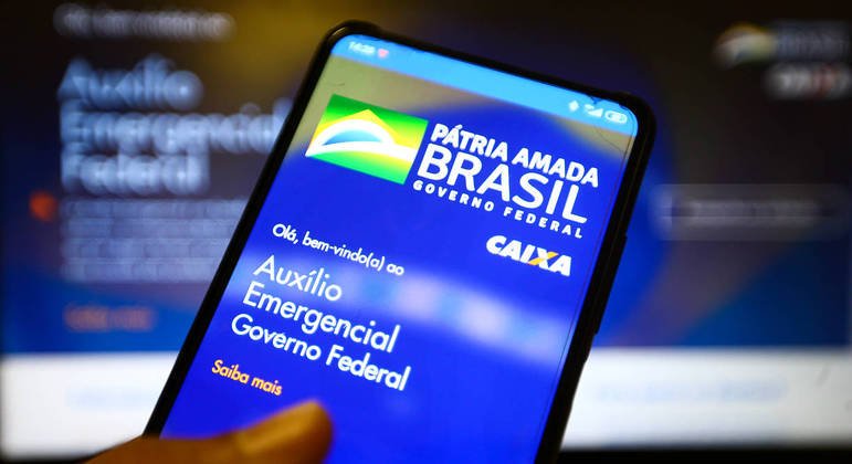 Brasil: BOLSONARO PRORROGA POR TRÊS MESES PAGAMENTO DO AUXÍLIO EMERGENCIAL