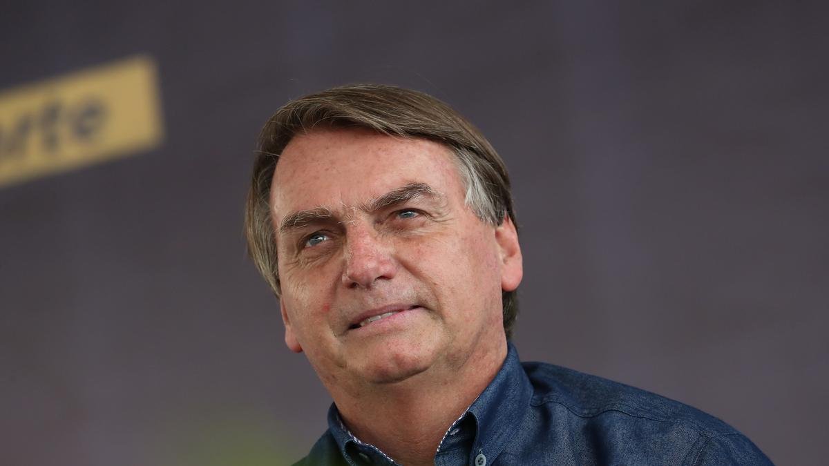 Suspeitas Levantadas: SE HOUVER PROBLEMAS NA SAÚDE, VAMOS CHEGAR AOS CULPADOS, DIZ BOLSONARO