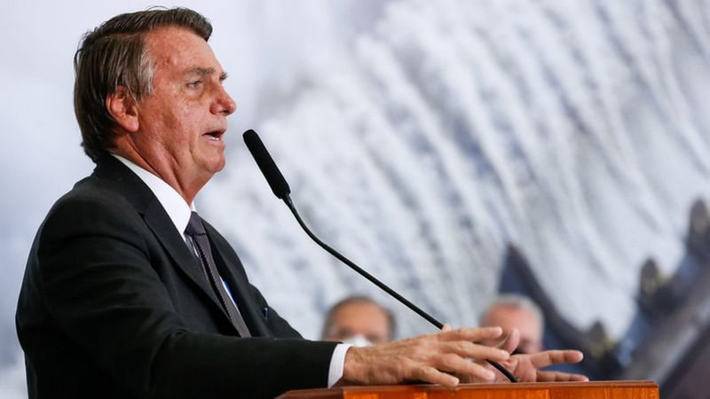 Bolsonaro: O QUE É OBSTRUÇÃO INTESTINAL, QUE CAUSOU INTERNAÇÃO DO PRESIDENTE