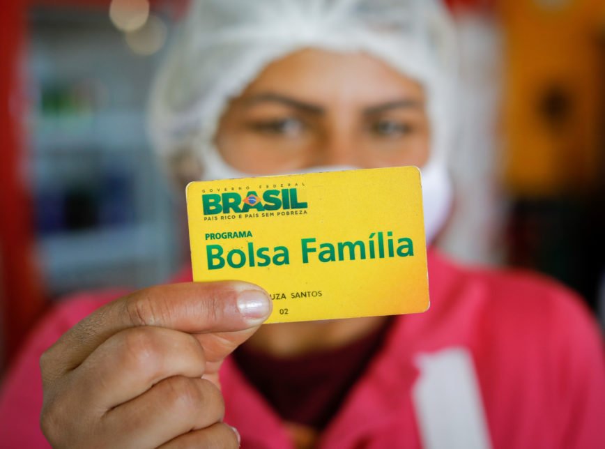 Bolsa Família: PEC DOS PRECATÓRIOS MUDARÁ REGRA DO TETO; AUXÍLIO BRASIL SERÁ NOVO PROGRAMA