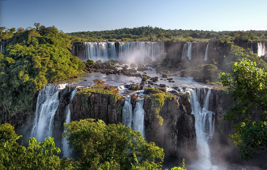 Foz do Iguaçu: VACINAÇÃO E EVENTOS APONTAM VOLTA DOS TURISTAS NO MUNICÍPIO