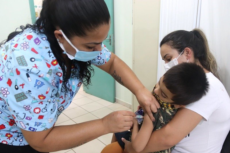 Foz do Iguaçu: MAIS DE 76 MIL PESSOAS FORAM VACINADAS CONTRA A GRIPE NA CIDADE