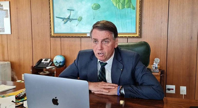 Aumento da Luminosidade: BOLSONARO ADMITE QUE, SE O POVO QUISER, VOLTA O HORÁRIO DE VERÃO