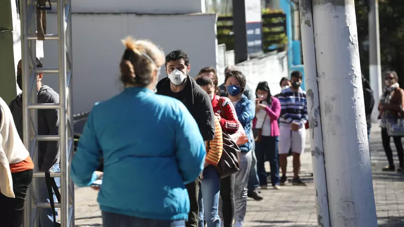 Brasil: REGISTRA MENOR NÚMERO DE MORTES POR COVID DESDE 3 DE JANEIRO