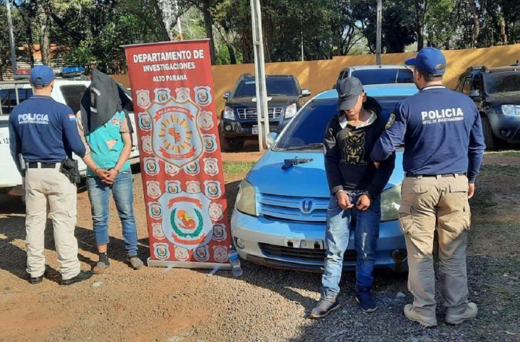 Frontera: PARAGUAY. SUPUESTOS DELINCUENTES FUERON DETENIDOS TRAS CHOCAR CON AUTO ROBADO EN CIUDAD DEL ESTE