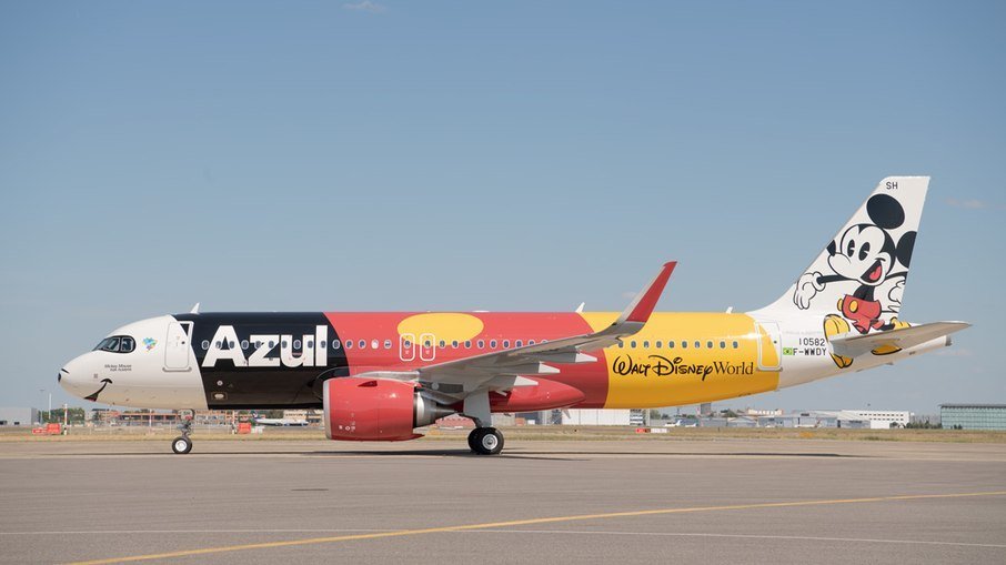 Personalizado: AVIÃO DO MICKEY É LANÇADO PELA AZUL E VAI VOAR PELO BRASIL