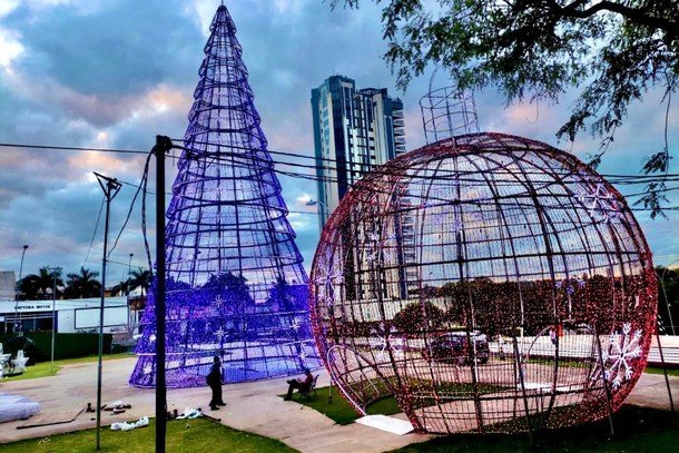 Foz do Iguaçu: NATAL DE ÁGUAS E LUZES TERÁ INÍCIO NESTA QUARTA-FEIRA