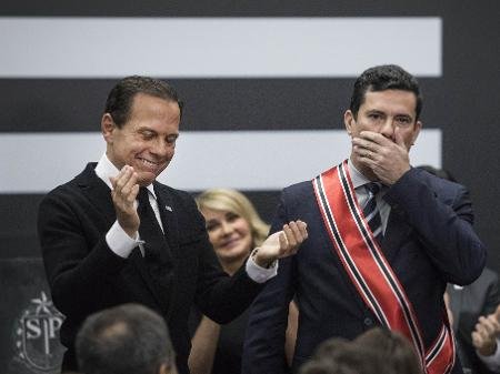 Política: ENCONTRO TEM EFEITO REVERSO E AFASTA DORIA E MORO