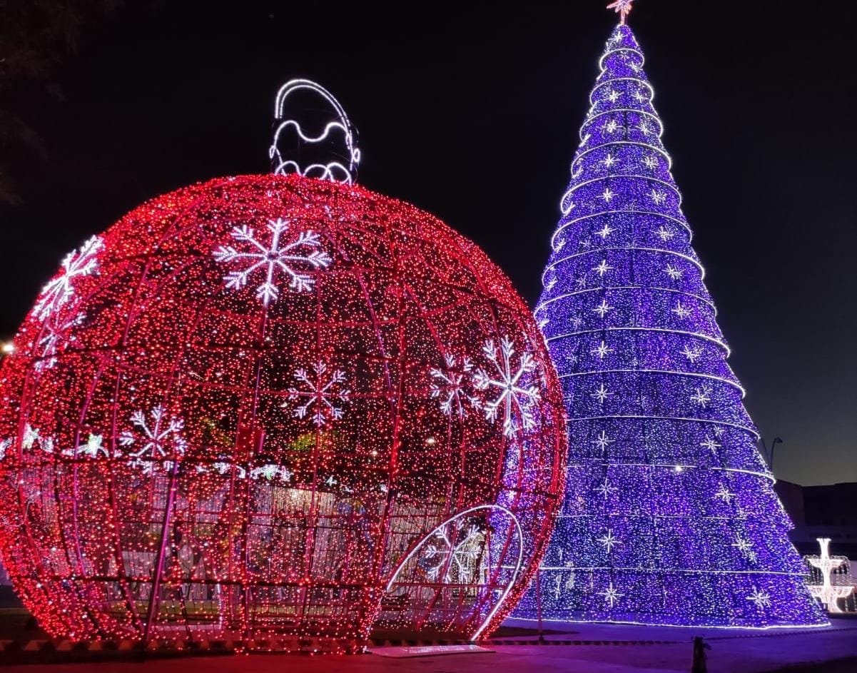 Foz do Iguaçu: CARRETA PALCO DO NATAL DE ÁGUAS E LUZES CHEGA AO SÃO LUIZ