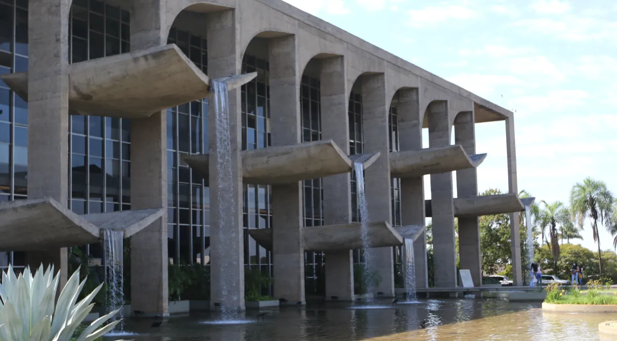 Regulamentos: MINISTÉRIO DA JUSTIÇA FARÁ NOVAS REGRAS PARA ENTRADA DE VISITANTES NO PALÁCIO