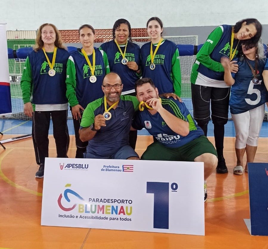 Equipe de Foz do Iguaçu: CONQUISTA O PRIMEIRO LUGAR NA CATEGORIA FEMININA NA COPA SUL DE GOALBALL