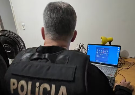 Em Foz do Iguaçu: POLÍCIA FEDERAL PRENDE HOMEM SUSPEITO DE ARMAZENAR E COMPARTILHAR PORNOGRAFIA INFANTOJUVENIL