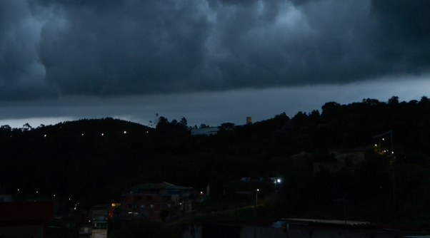 Clima: CHUVAS DE 250 MM E VENTOS INTENSOS DEIXAM SÃO PAULO EM ALERTA ATÉ DOMINGO